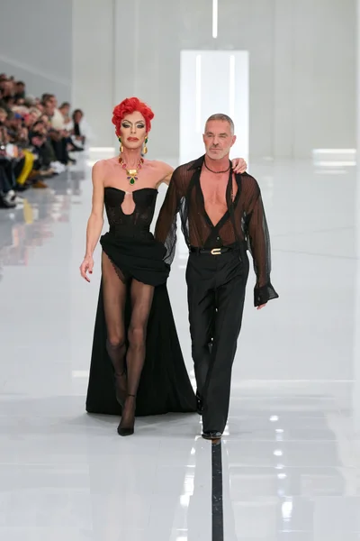 Look 49